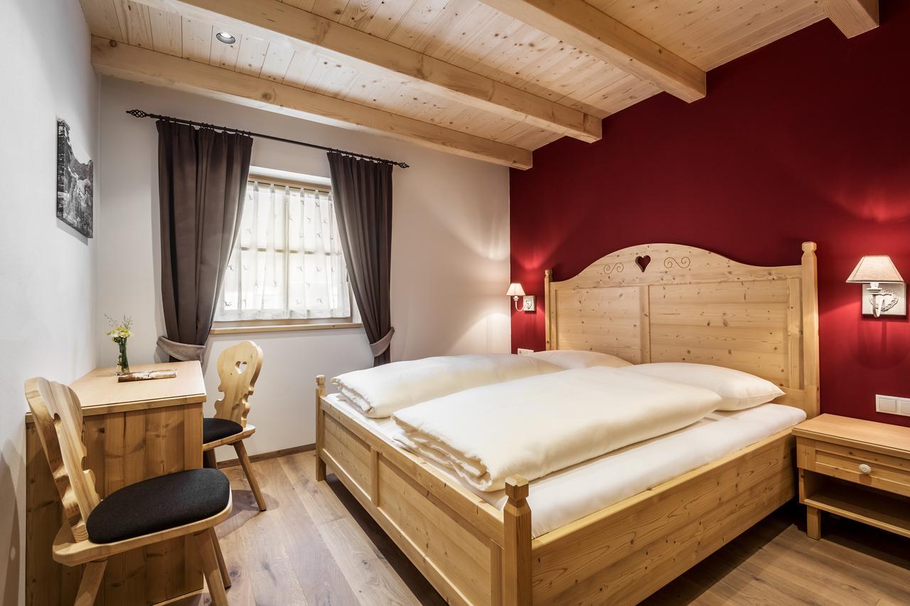 Pradel Dolomites Villa San Martino in Badia Luaran gambar