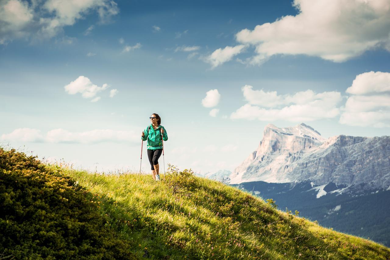 Pradel Dolomites Villa San Martino in Badia Luaran gambar